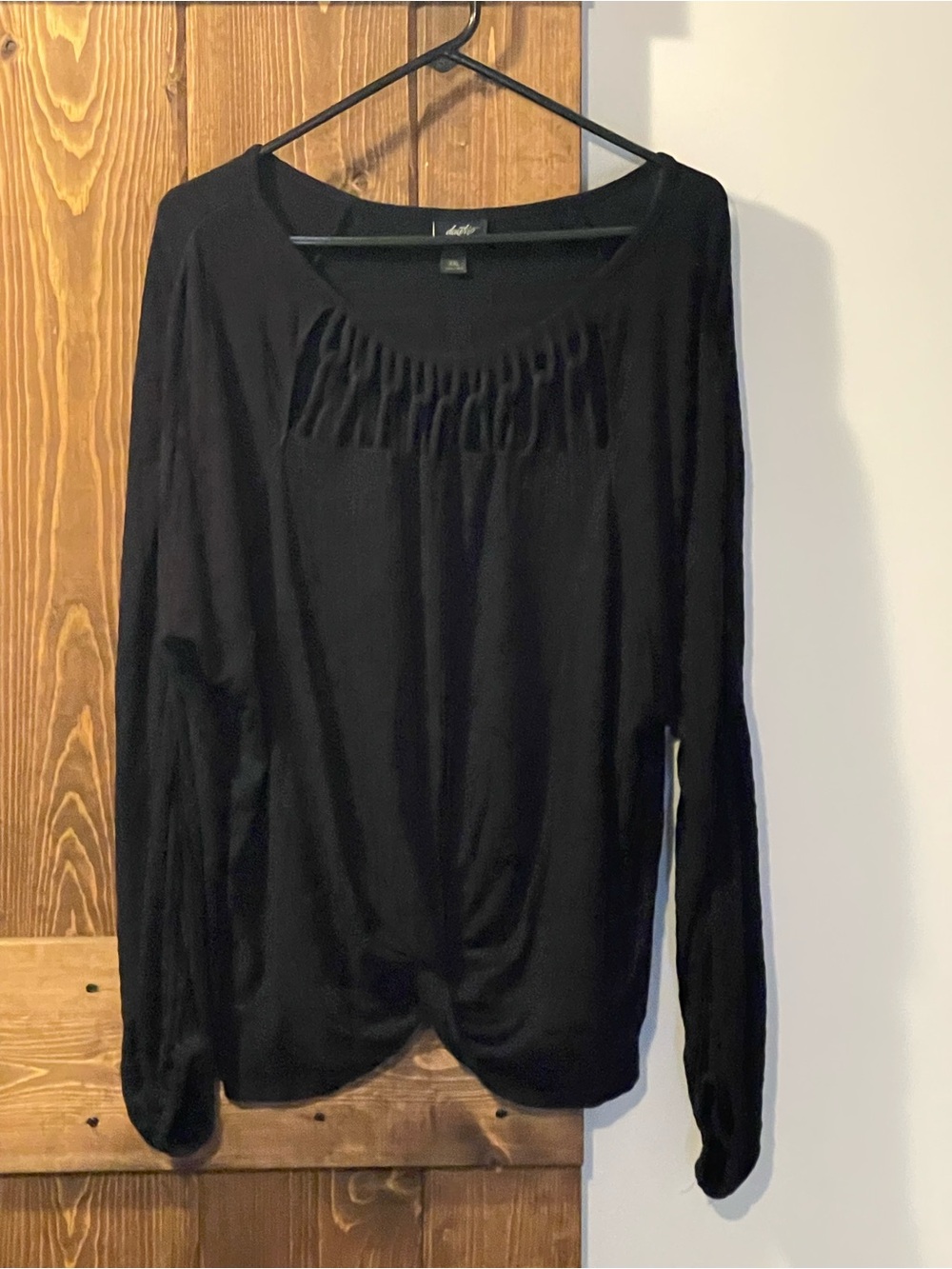 Daytrip Black Long-Sleeve Gathered Front Top